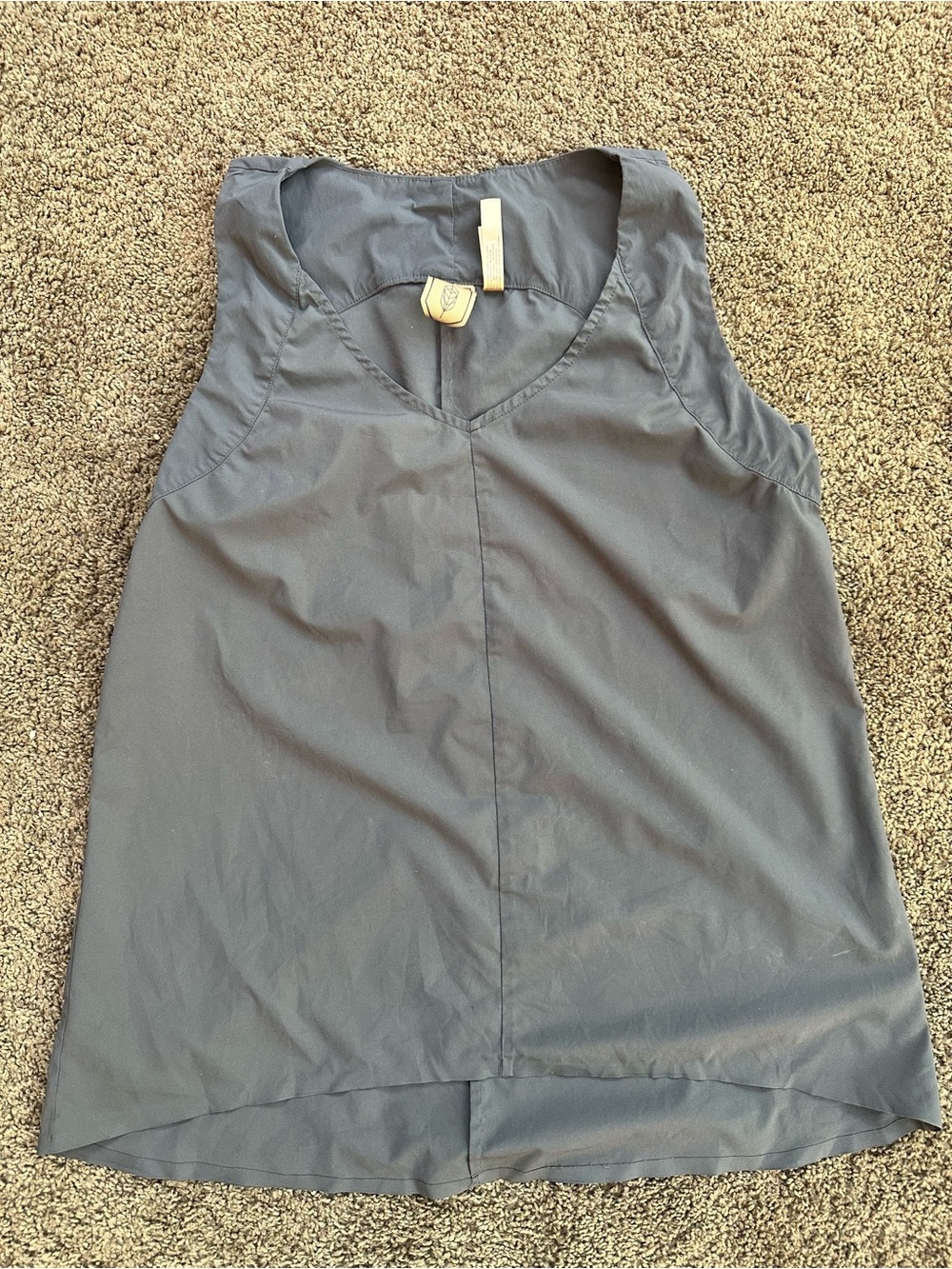 Indygena Sleeveless V-Neck Tank Top in Charcoal Gray- m